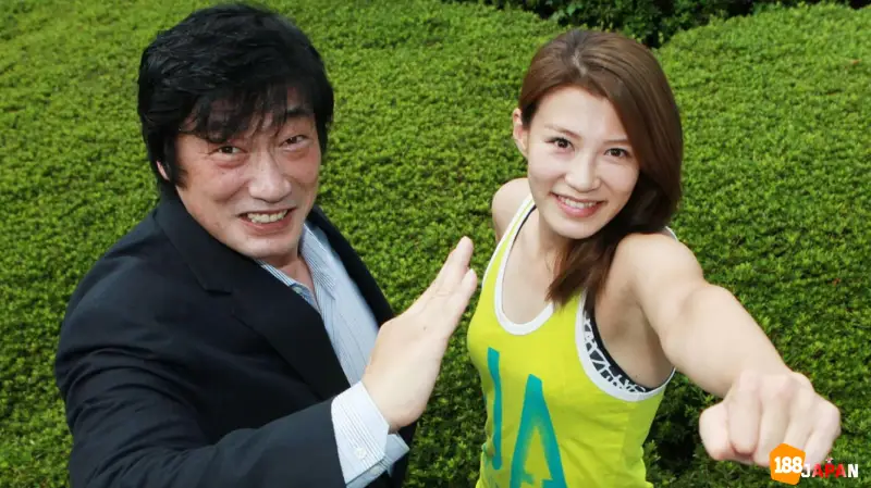 高野人母美